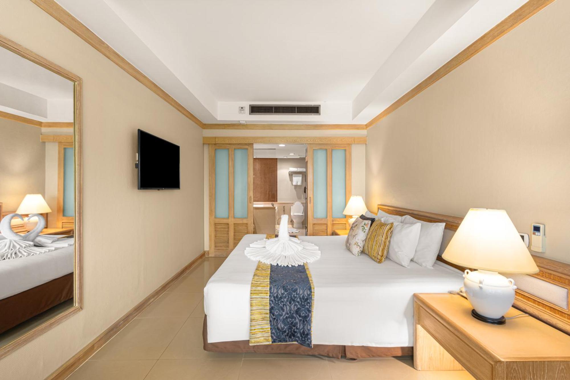 Royal Cliff Beach Terrace Паттайя Экстерьер фото